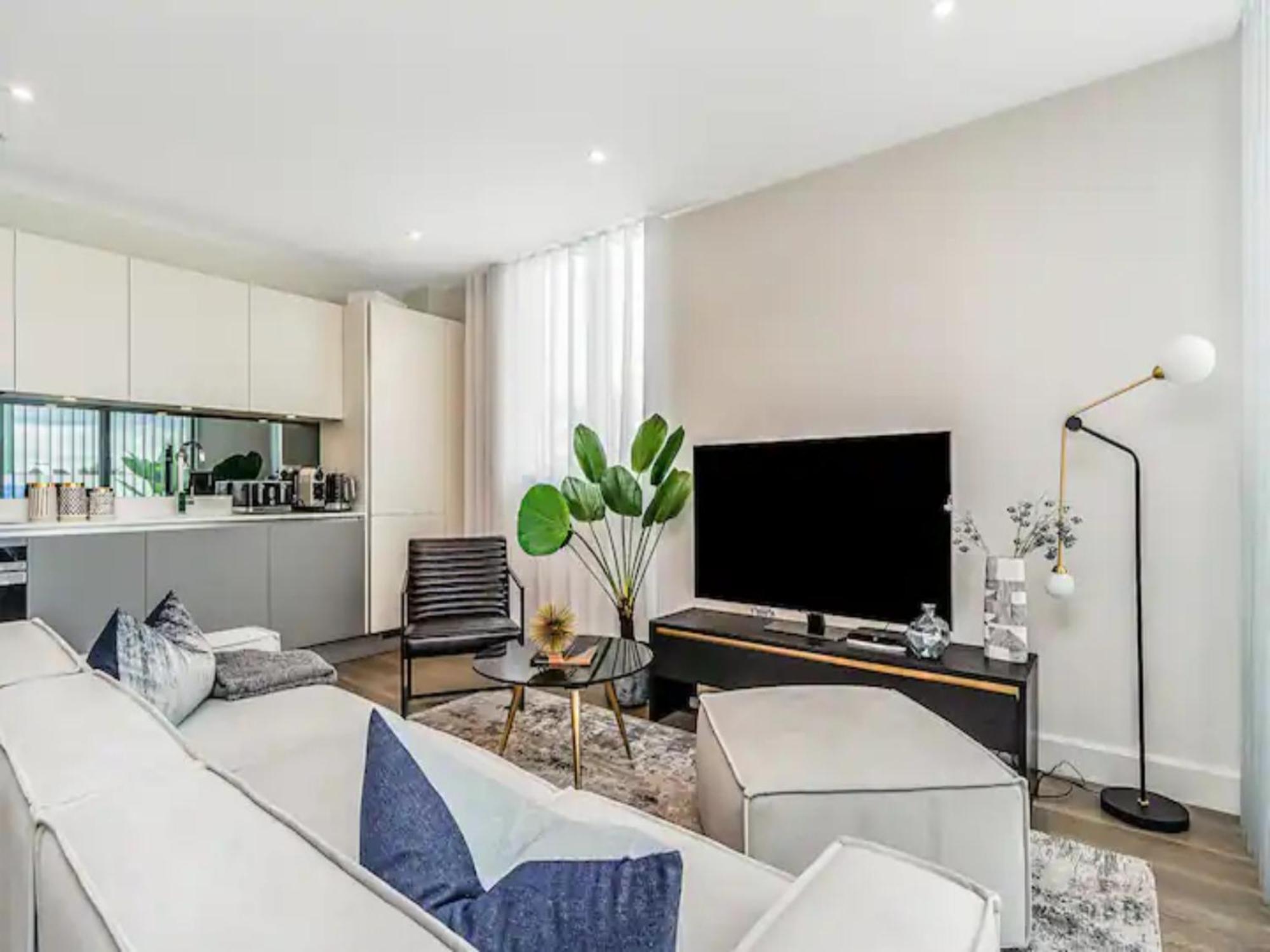 Pass The Keys Penthouse Oasis In Trendy Fulham Apartment London Exterior photo
