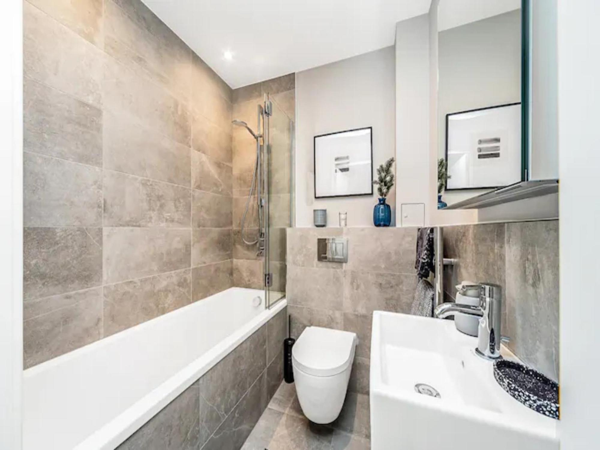 Pass The Keys Penthouse Oasis In Trendy Fulham Apartment London Exterior photo