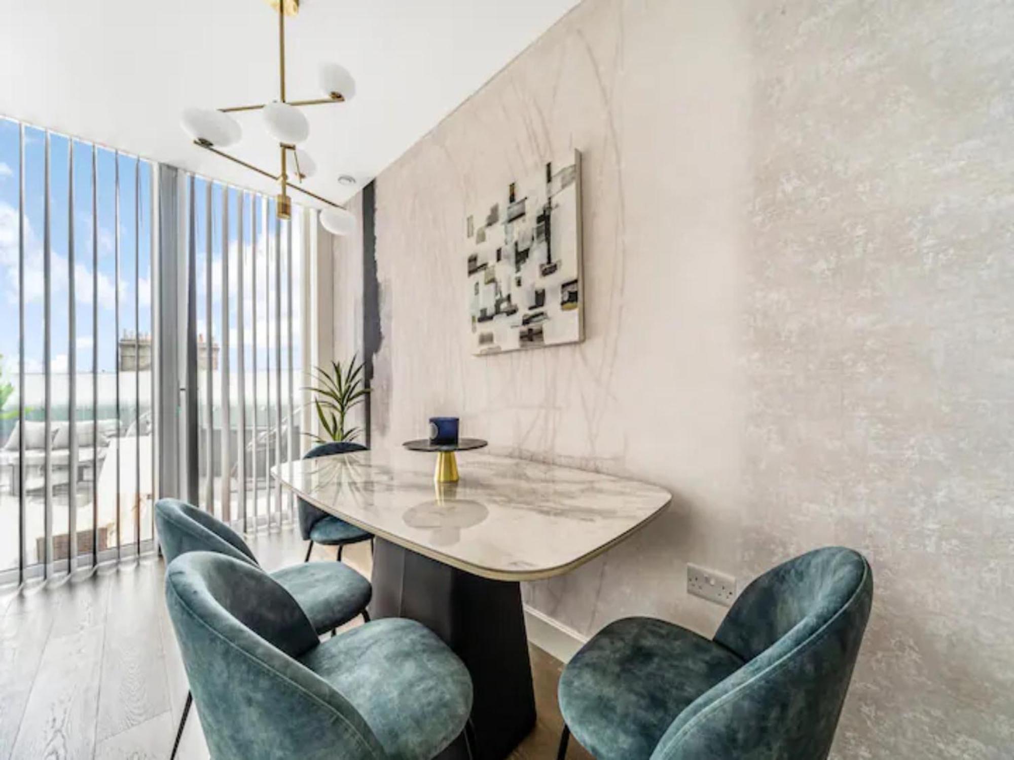 Pass The Keys Penthouse Oasis In Trendy Fulham Apartment London Exterior photo